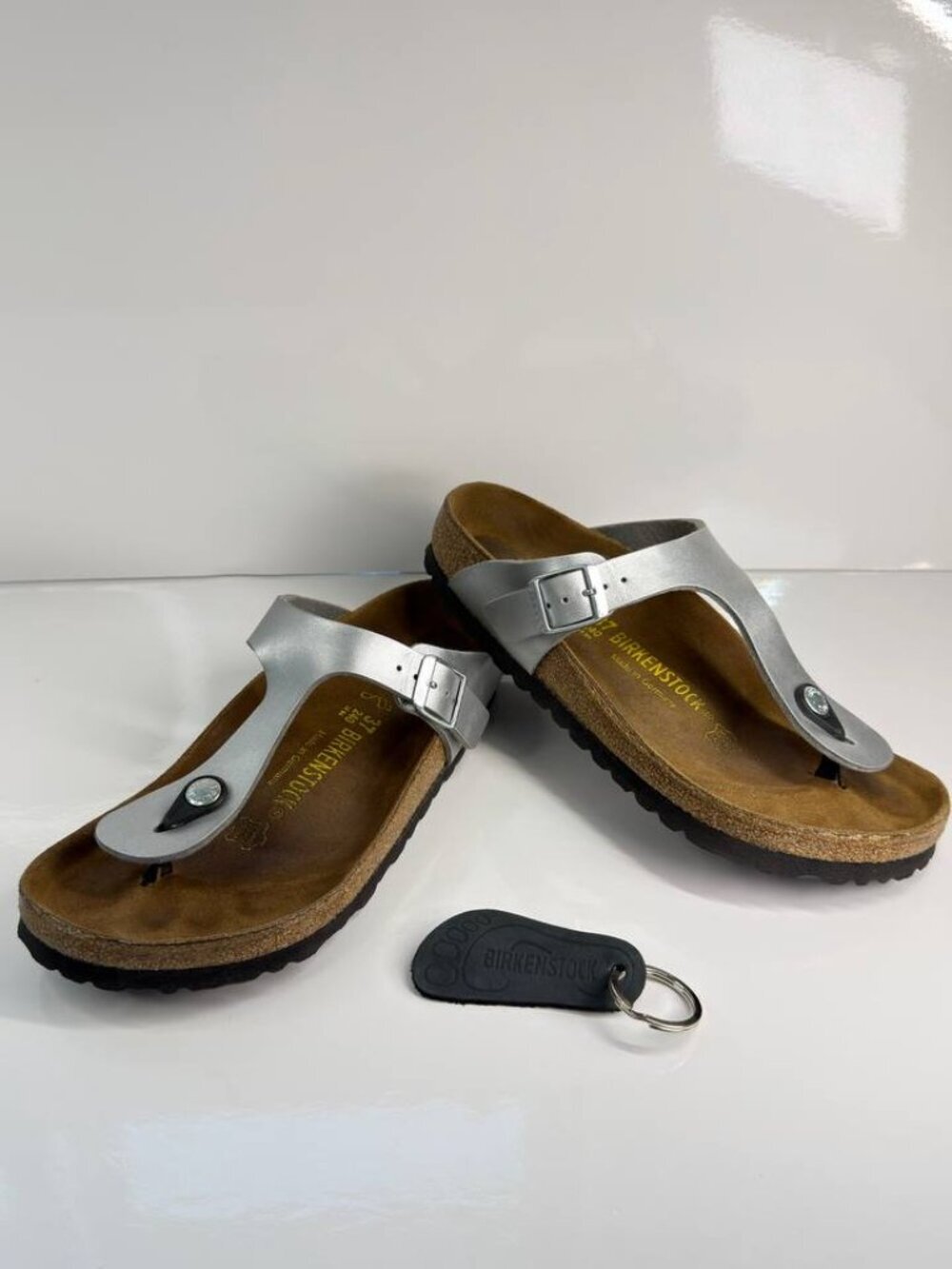 Birkenstock Gizeh Sandals – Women’s EU 37 / US 6.5